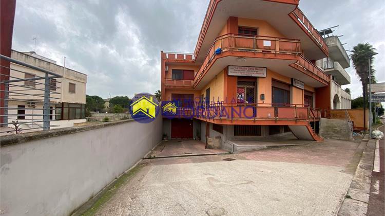 Luminosa abitazione al primo piano a Campi Salentina