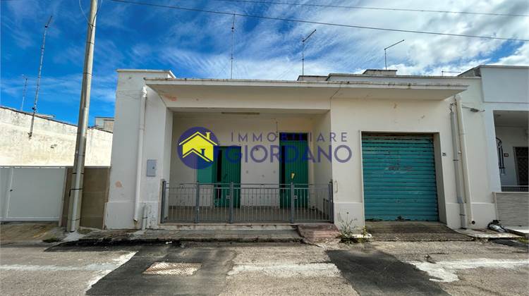 Single house for Sale in Trepuzzi