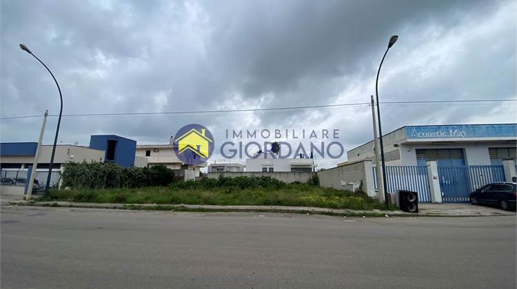 Terreno Edificabile in Vendita a Squinzano (LE) Via dei Muratori 
