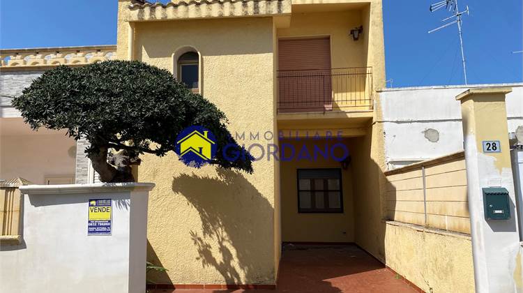 Single house for Sale in Squinzano