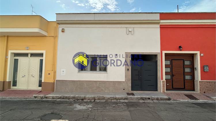 Single house for Sale in Squinzano