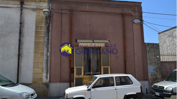 Single house for Sale in Squinzano