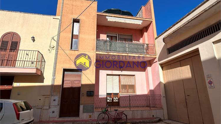 Single house for Sale in Squinzano