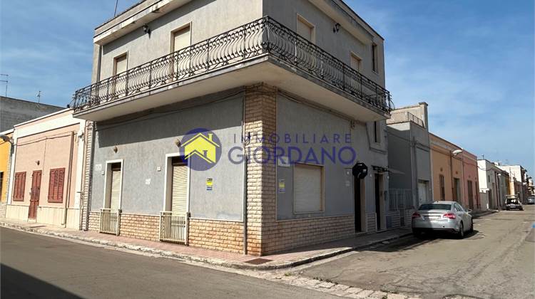 Single house for Sale in Squinzano