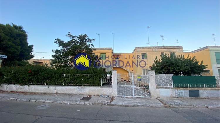 Single house for Sale in Squinzano