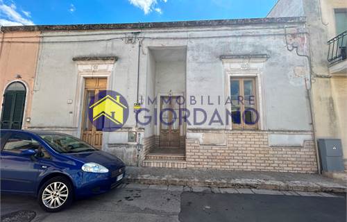Single house for Sale in Squinzano