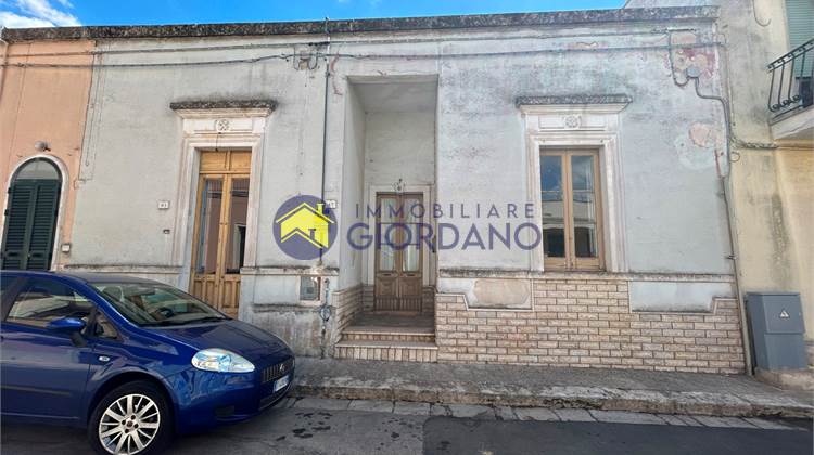 Single house for Sale in Squinzano